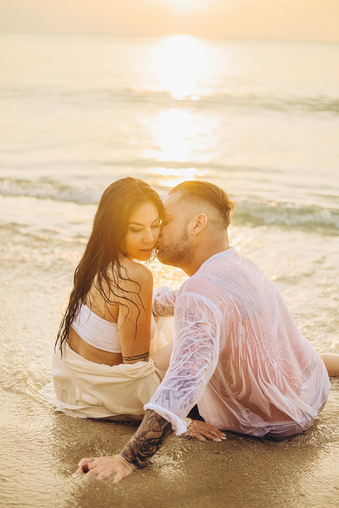 Engagement couple photographer in Phuket