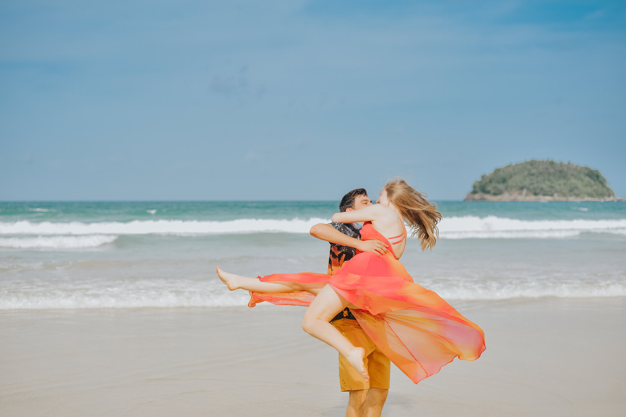 Honeymoon photographer in Phuket, Thailand