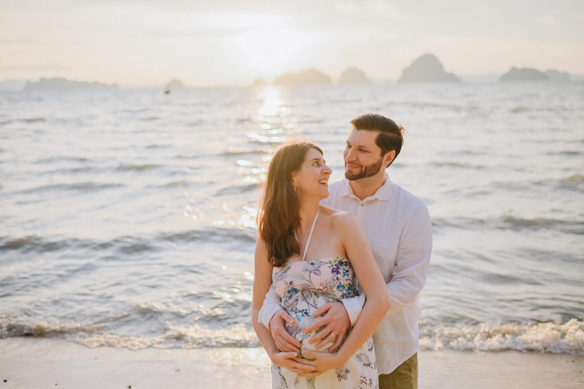 Tubkaak-Krabi Maternity Photographer