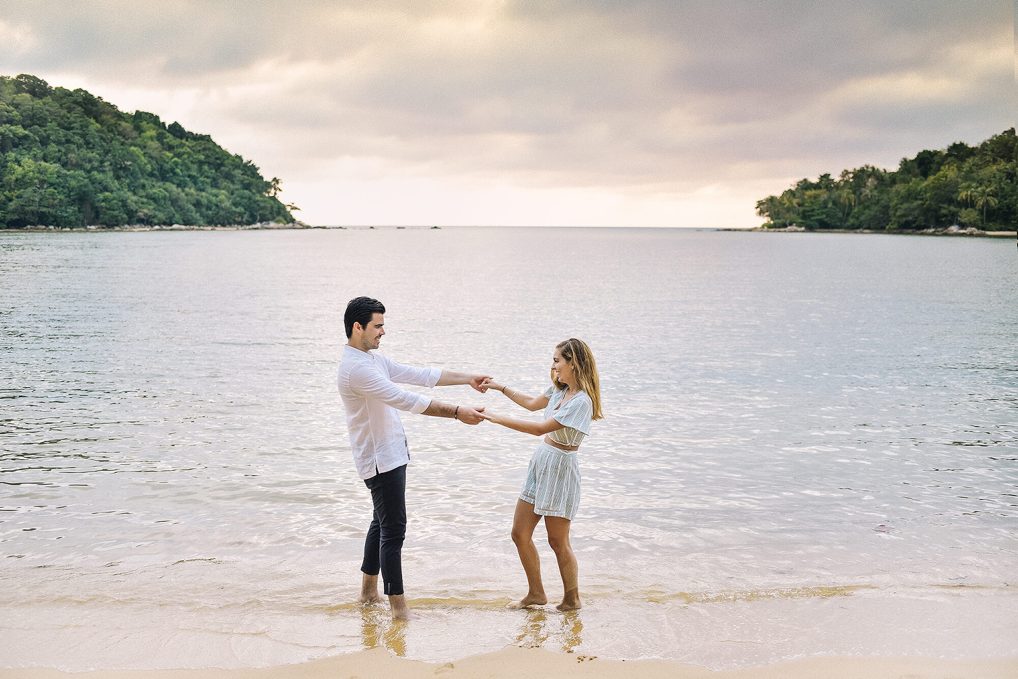 Looking for Honeymoon Phuket Photographer