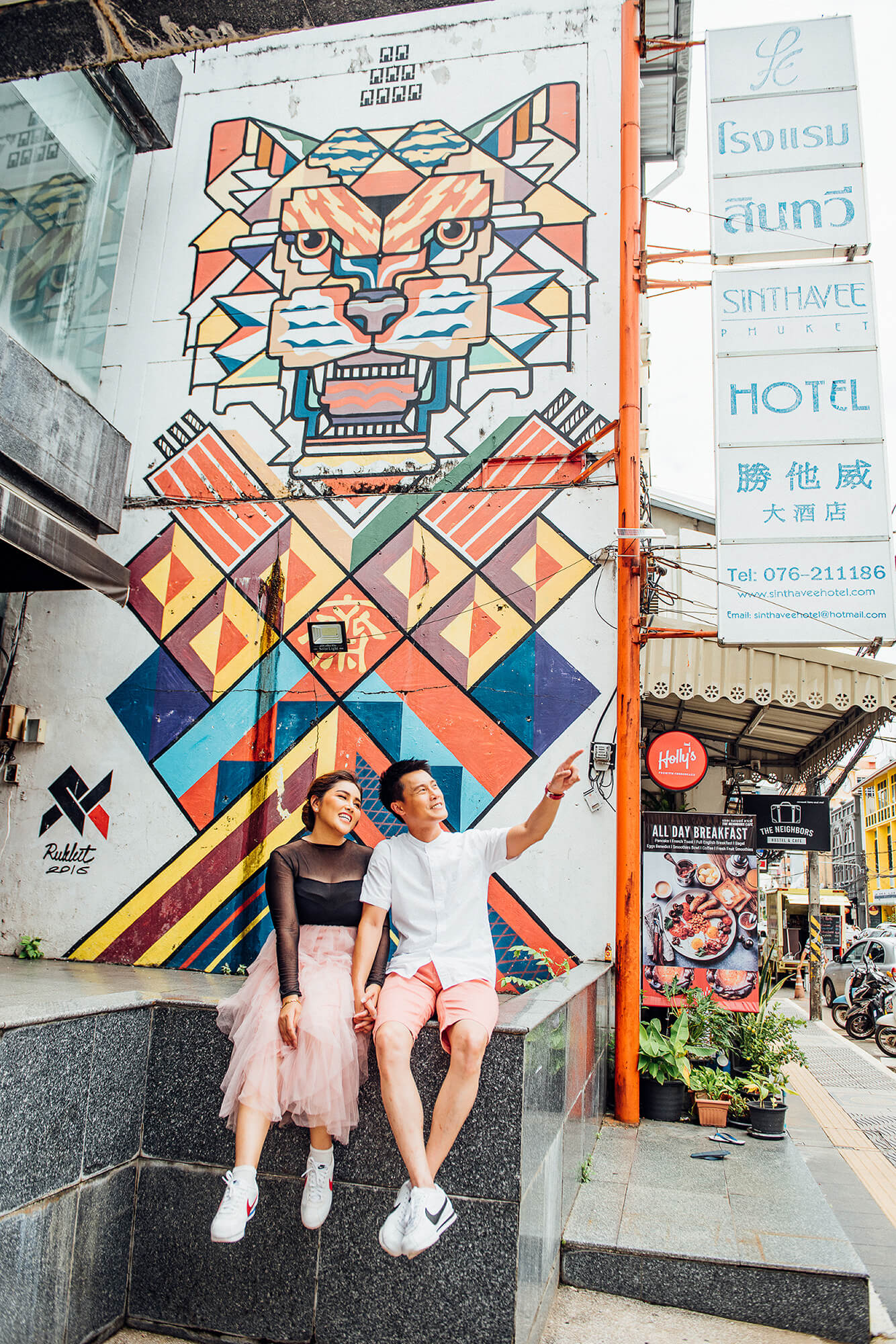 Couple Photoshoot at  Phuket Old Town