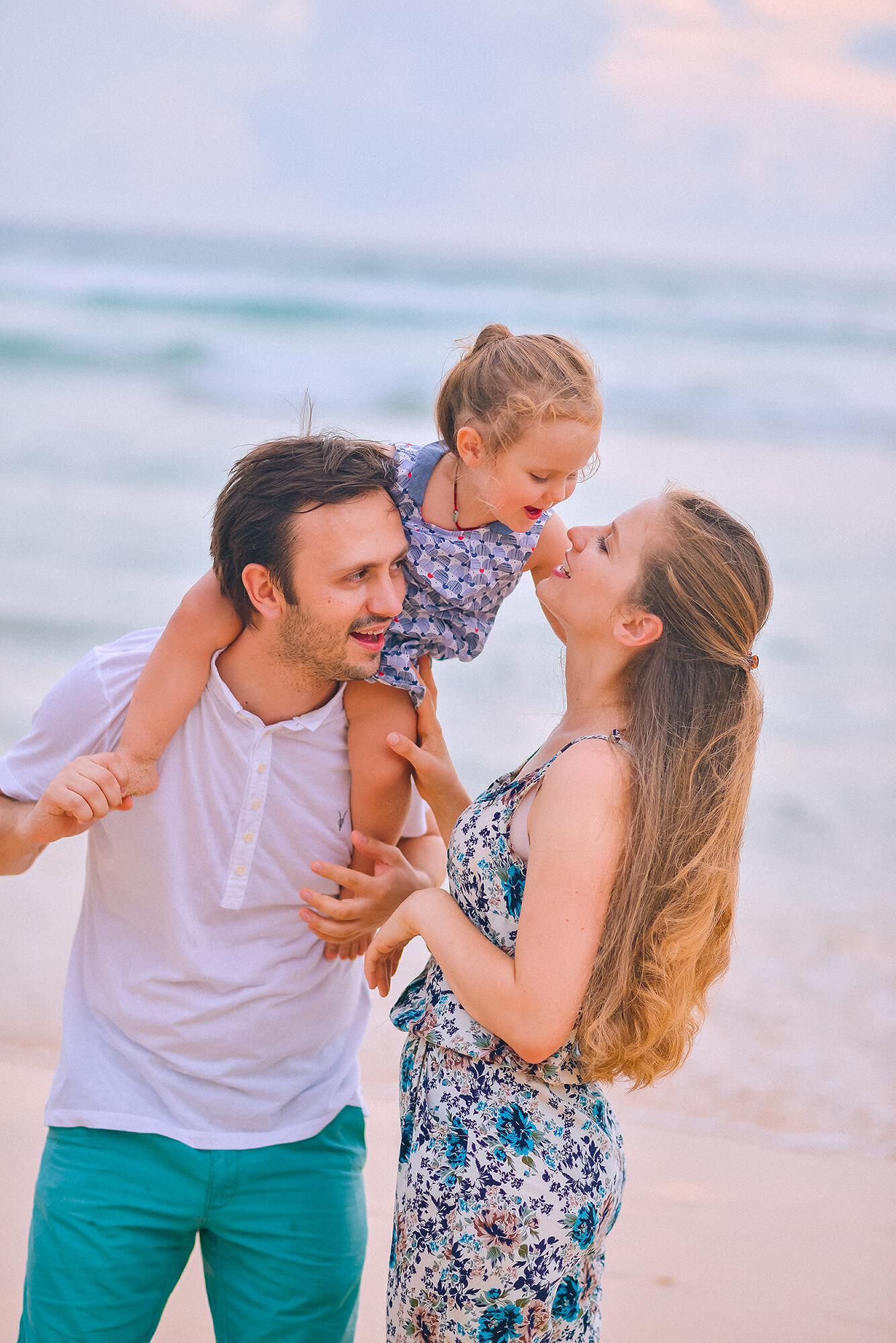 Family photographer in Phuket