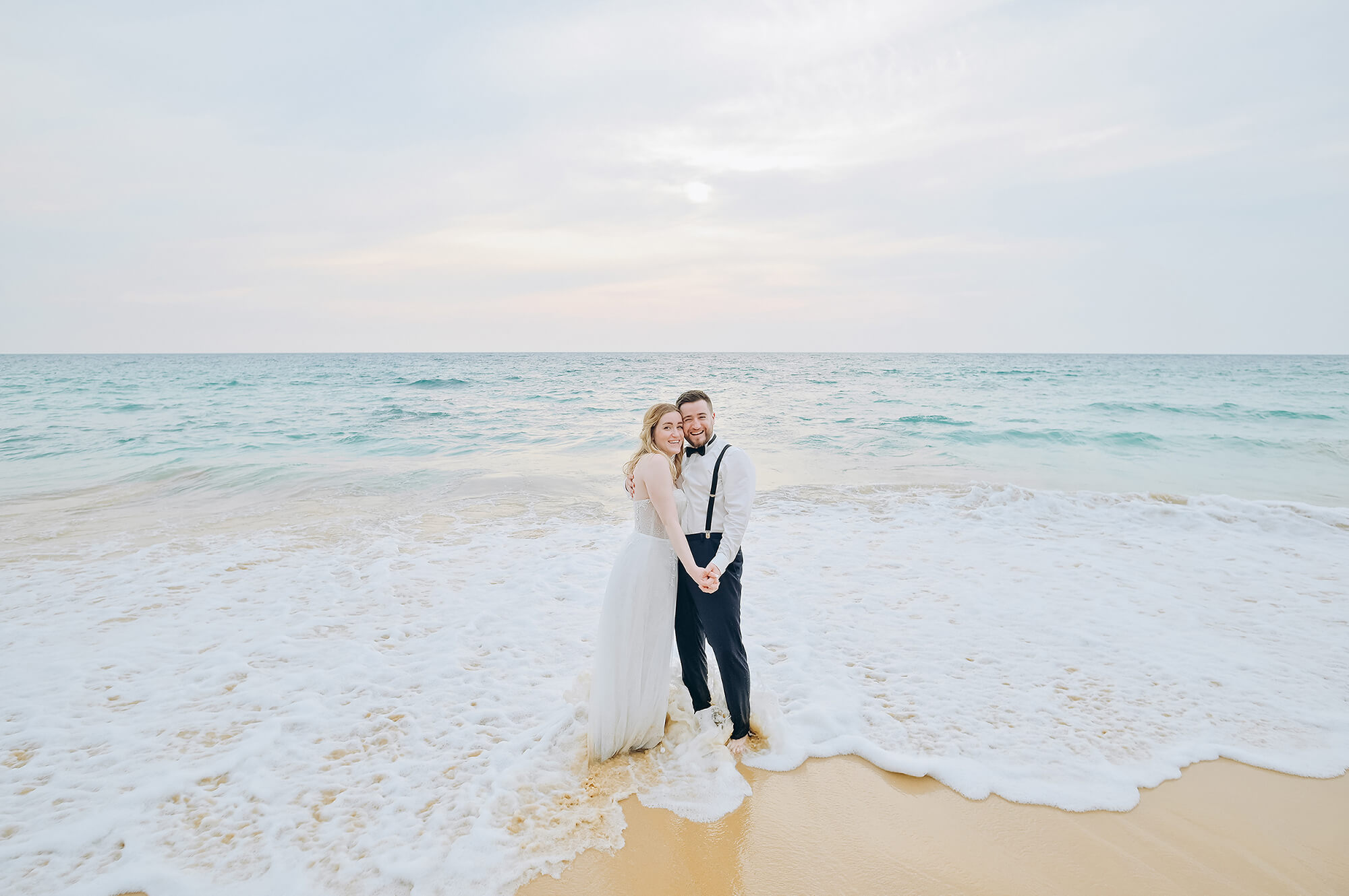 Honeymoon vacation photoshoot in Phuket