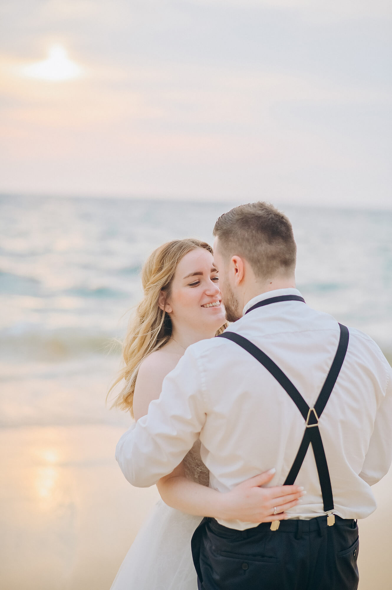 Honeymoon vacation photoshoot in Phuket