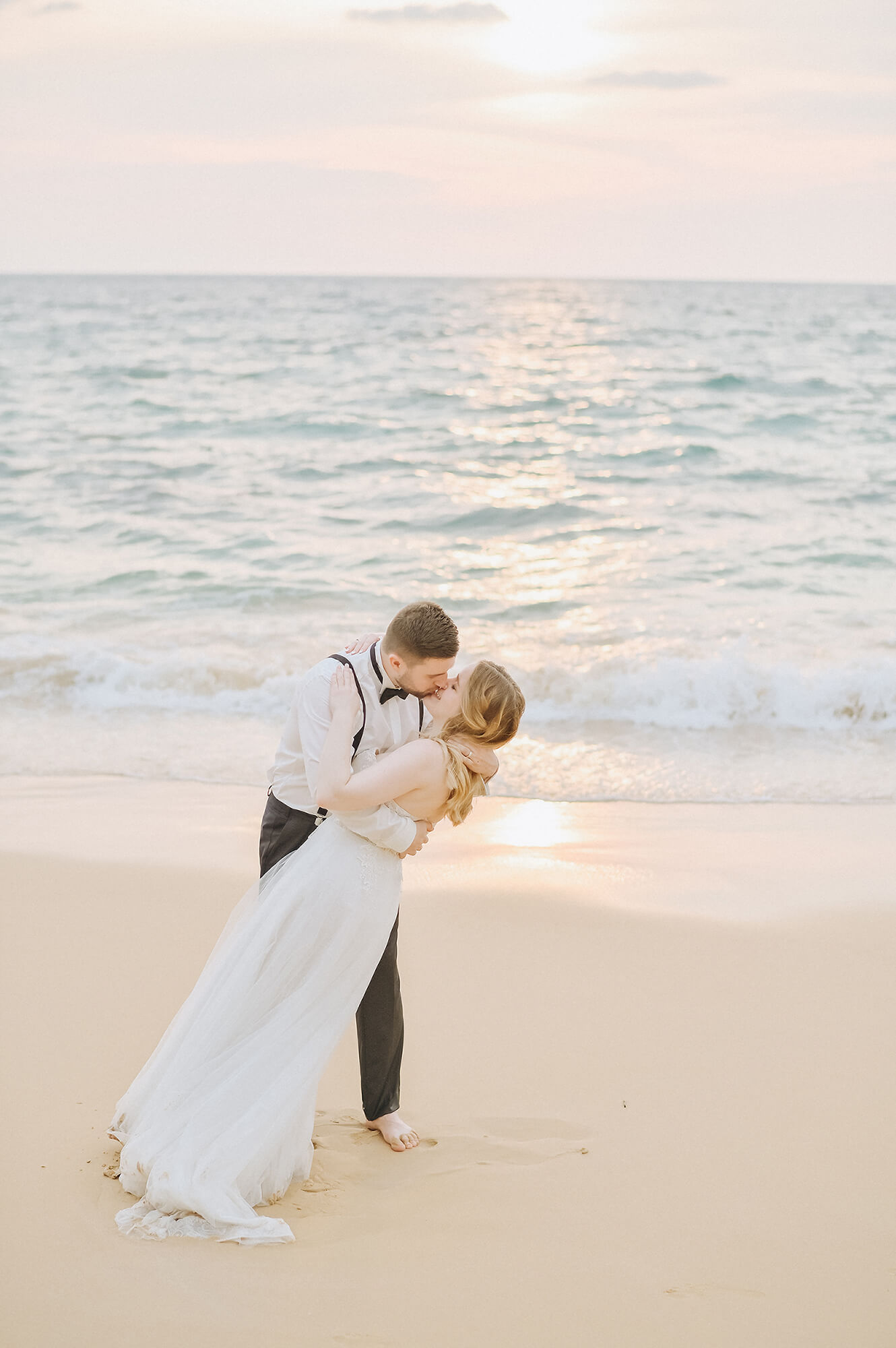 Honeymoon vacation photoshoot in Phuket