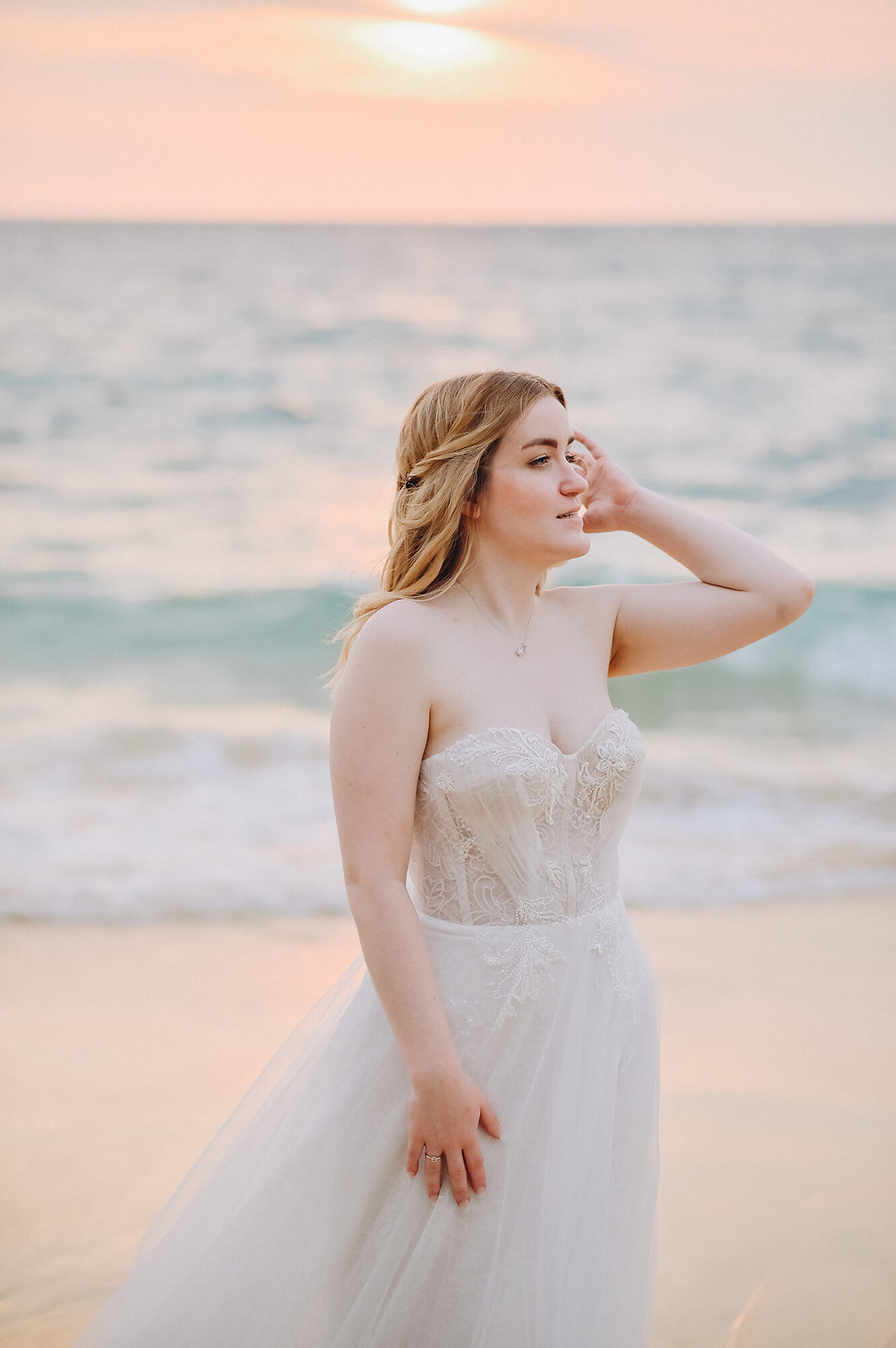 Honeymoon vacation photoshoot in Phuket