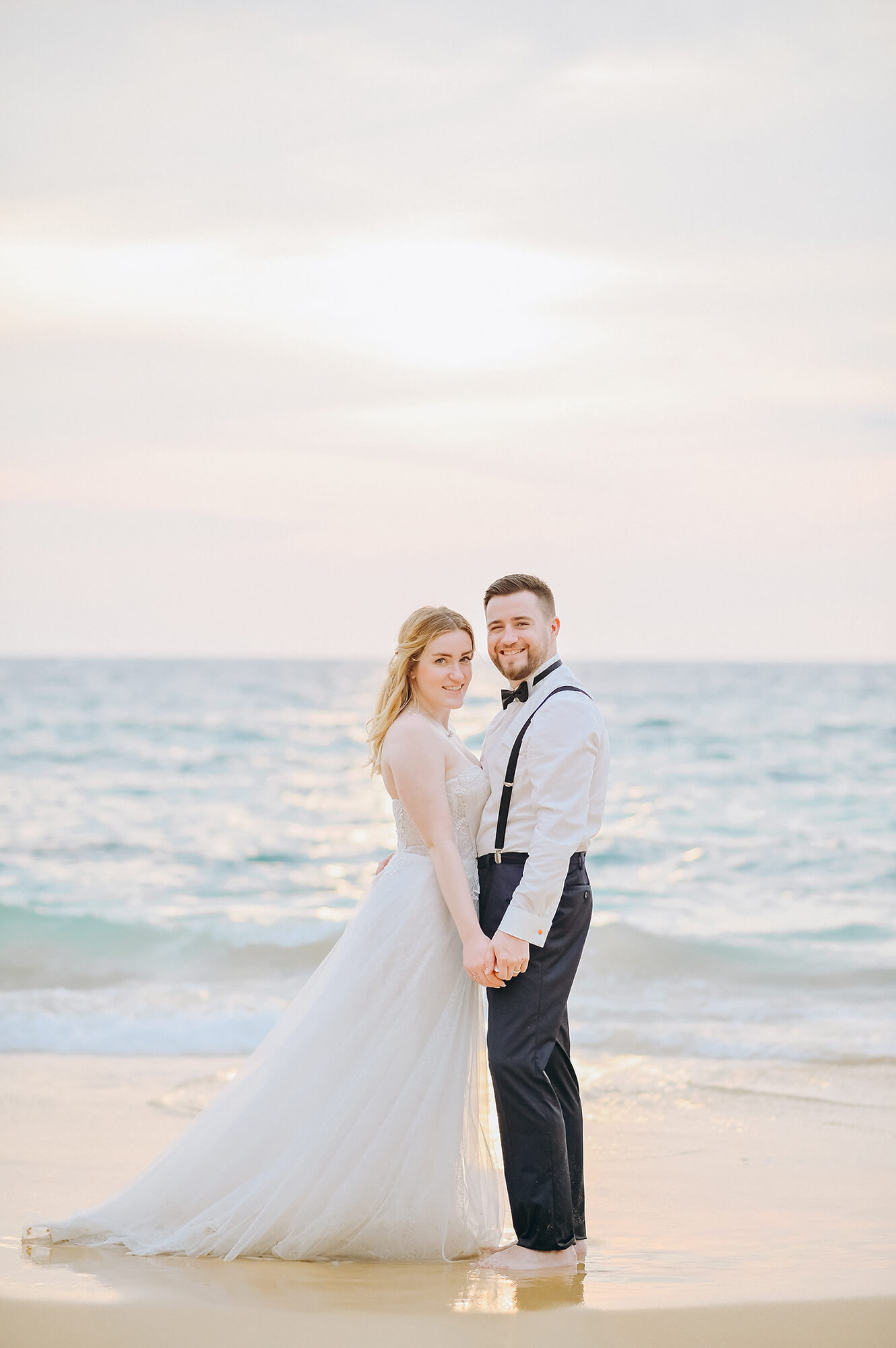 Honeymoon vacation photoshoot in Phuket