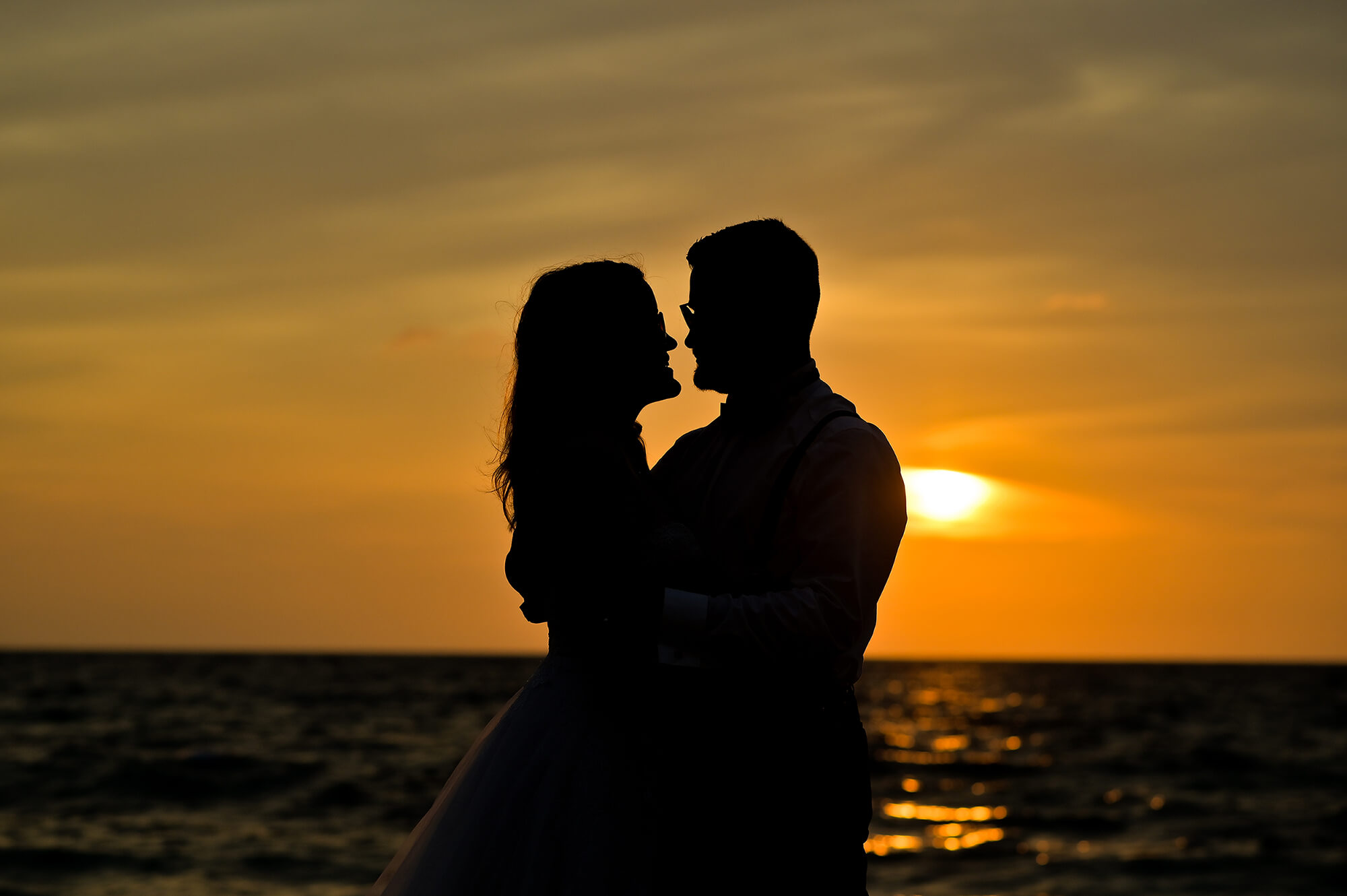 Honeymoon vacation photoshoot in Phuket