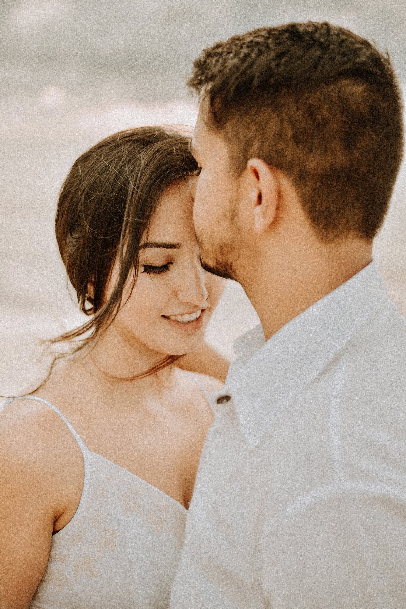 Beach Engagement Photoshoot Poses & Ideas (100s Of Cute Couple Pictures)