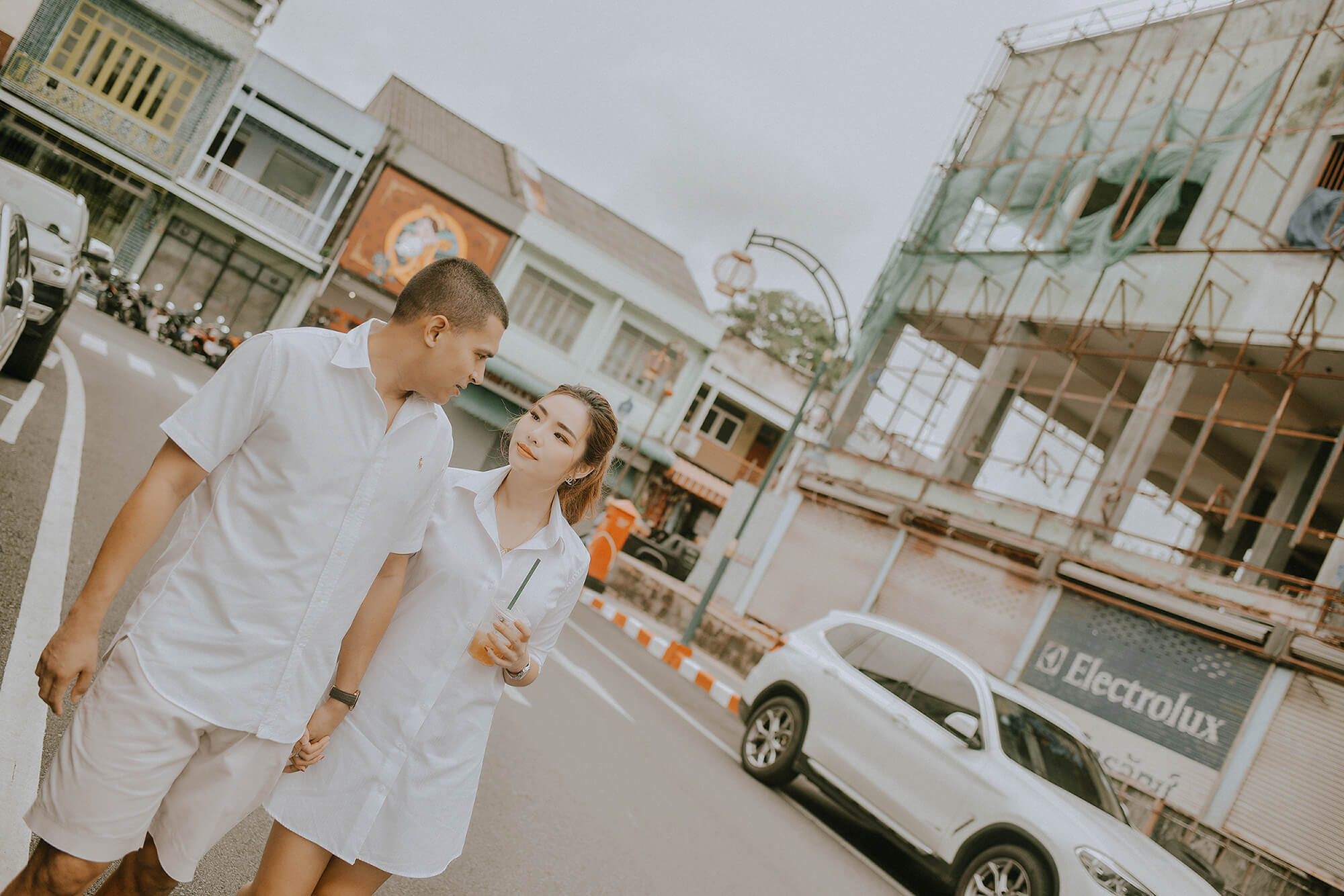 Phuket old town couple street photoshoot