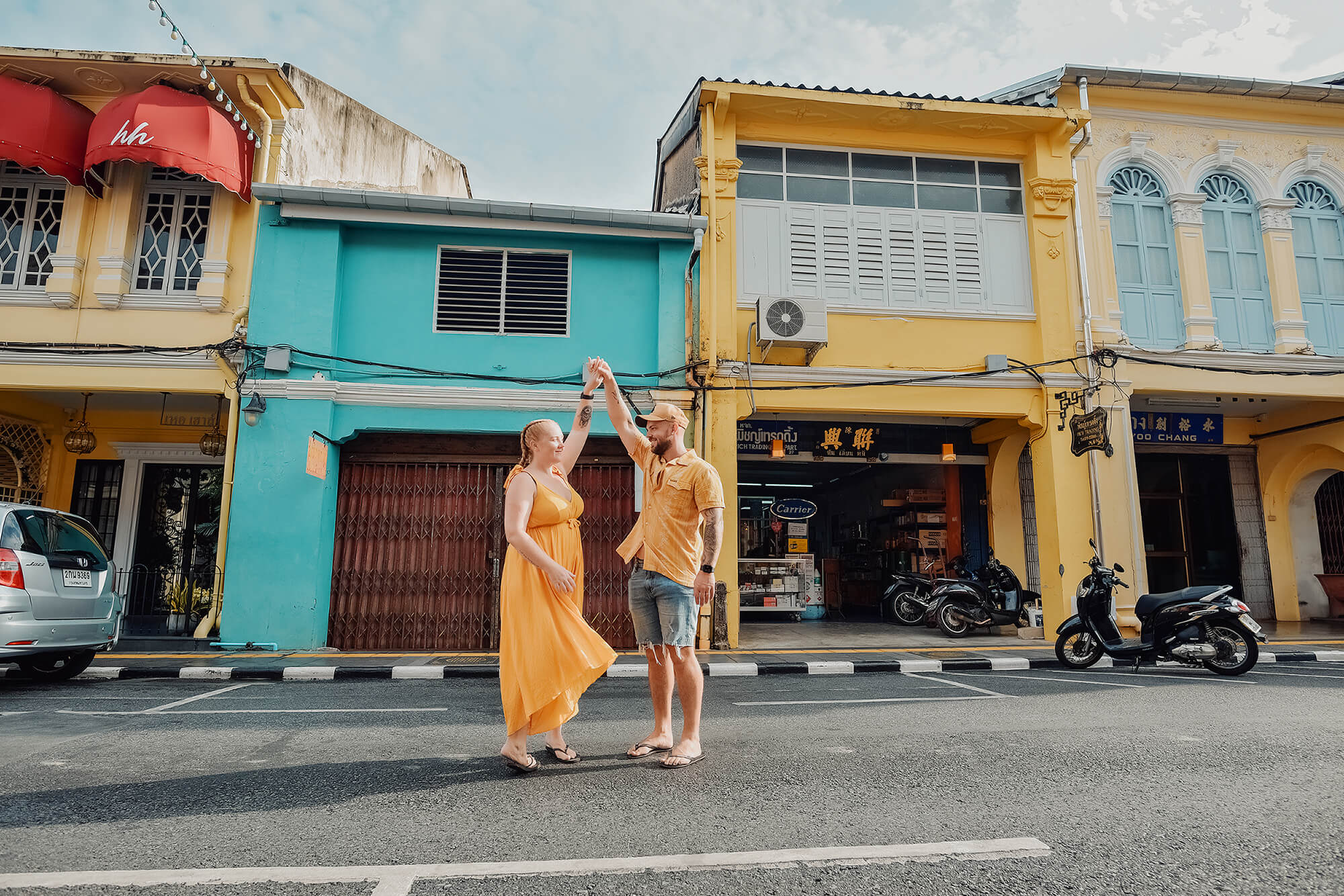 Couples Photoshoot in Phuket Town