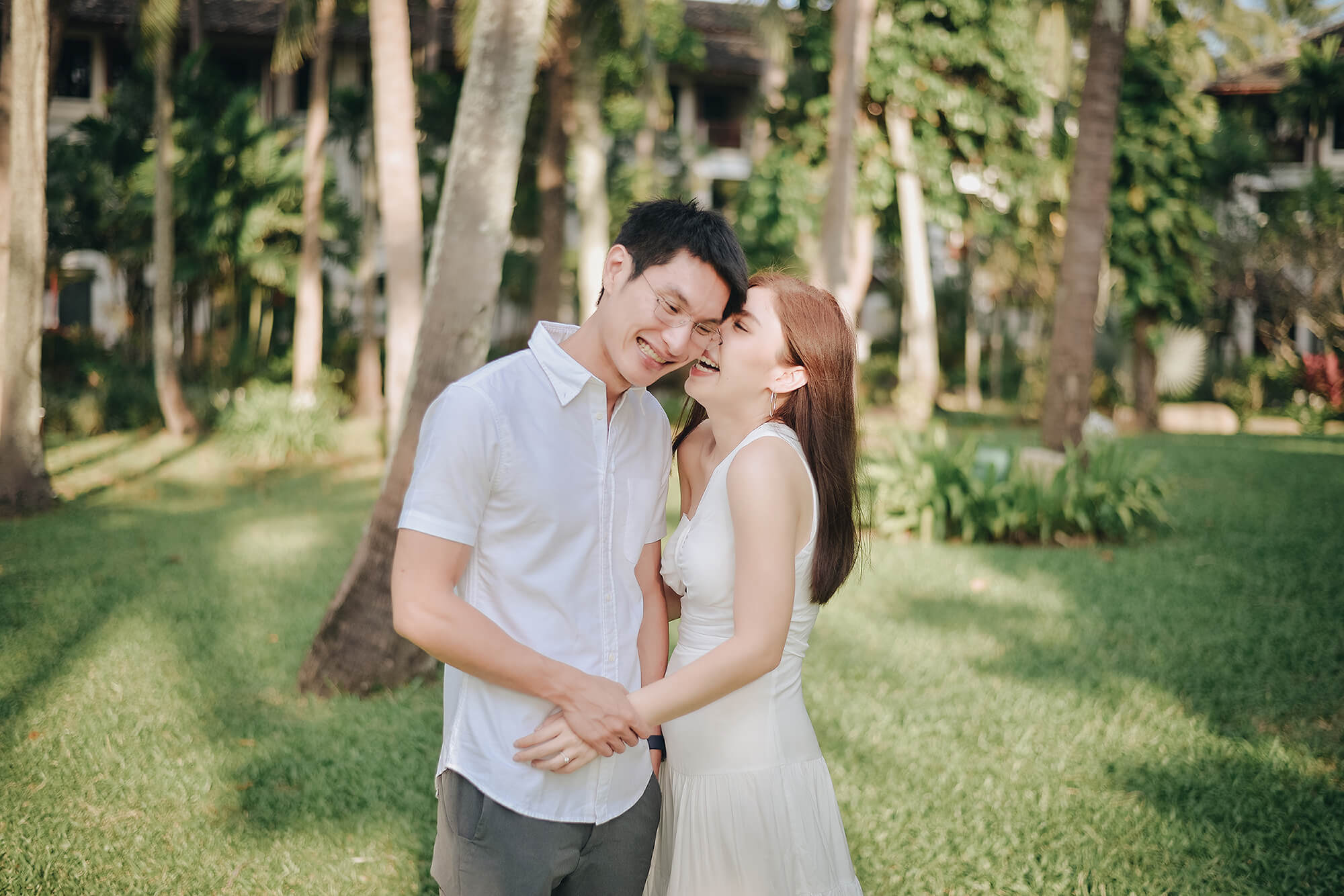 Phuket beach honeymoon photographer