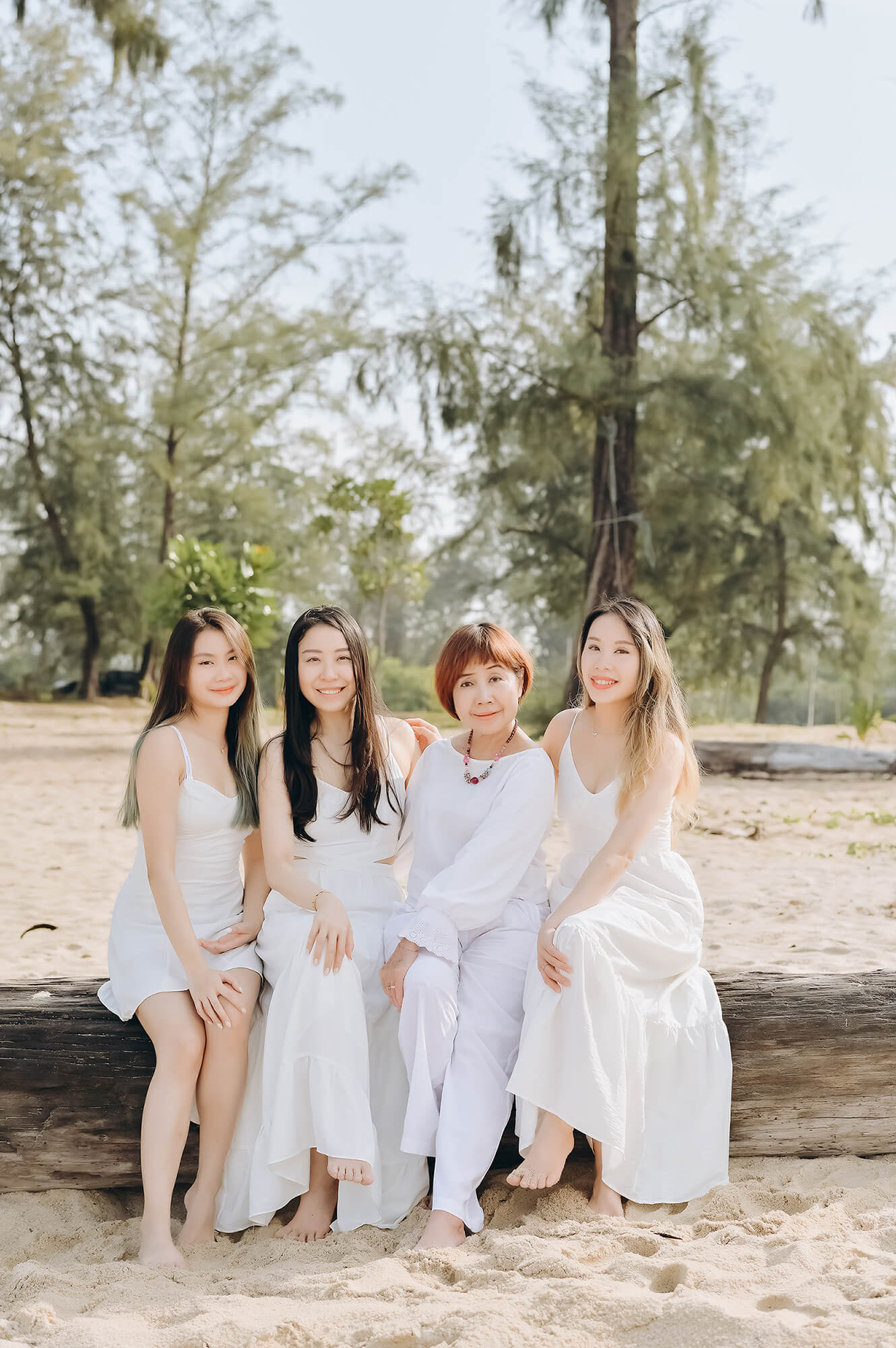 Phuket Thailand Family Photoshoot