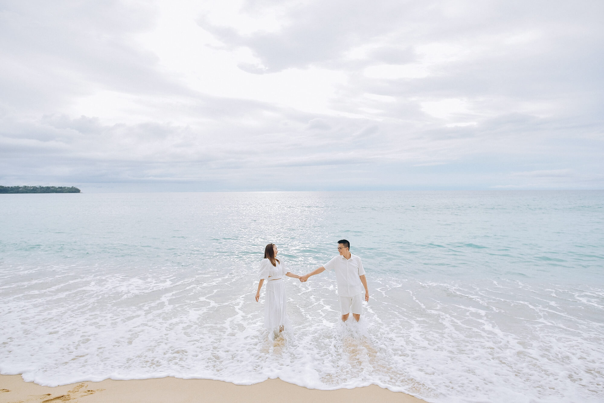 Romantic engagement photoshoot in Phuket