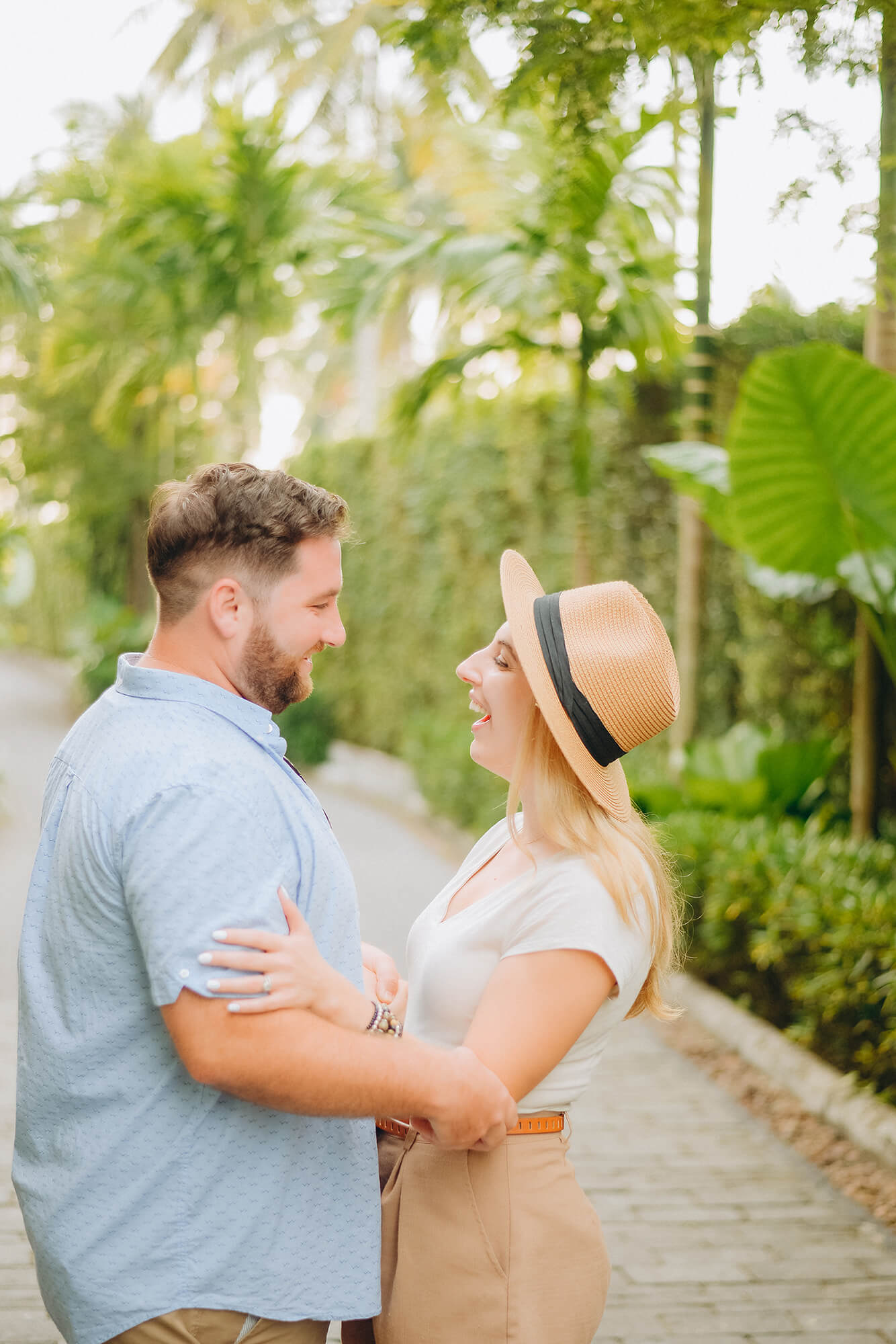 Romantic Khaolak honeymoon photoshoot