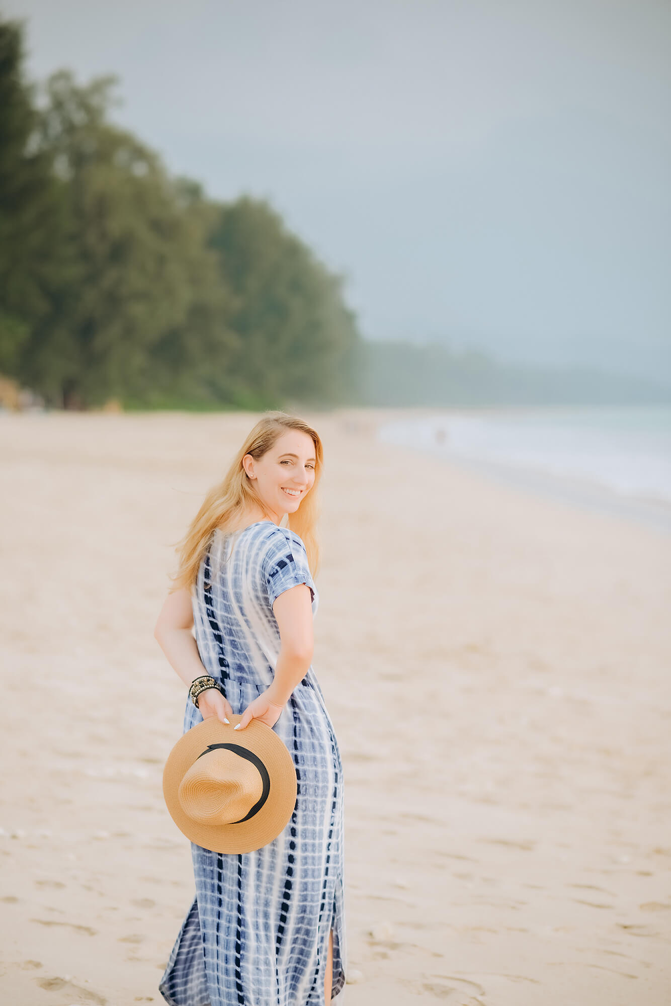 Romantic Khaolak honeymoon photoshoot