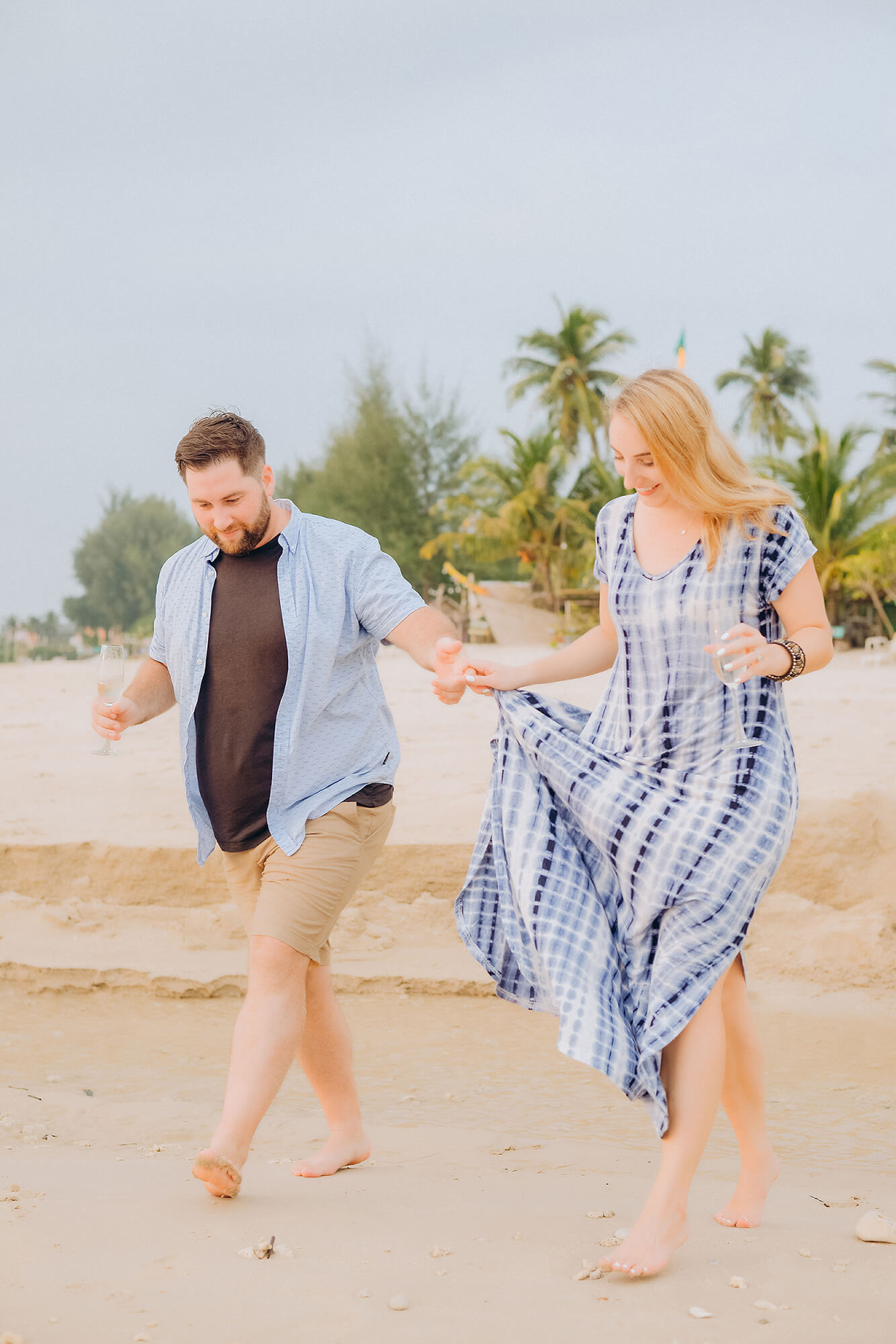 Romantic Khaolak honeymoon photoshoot