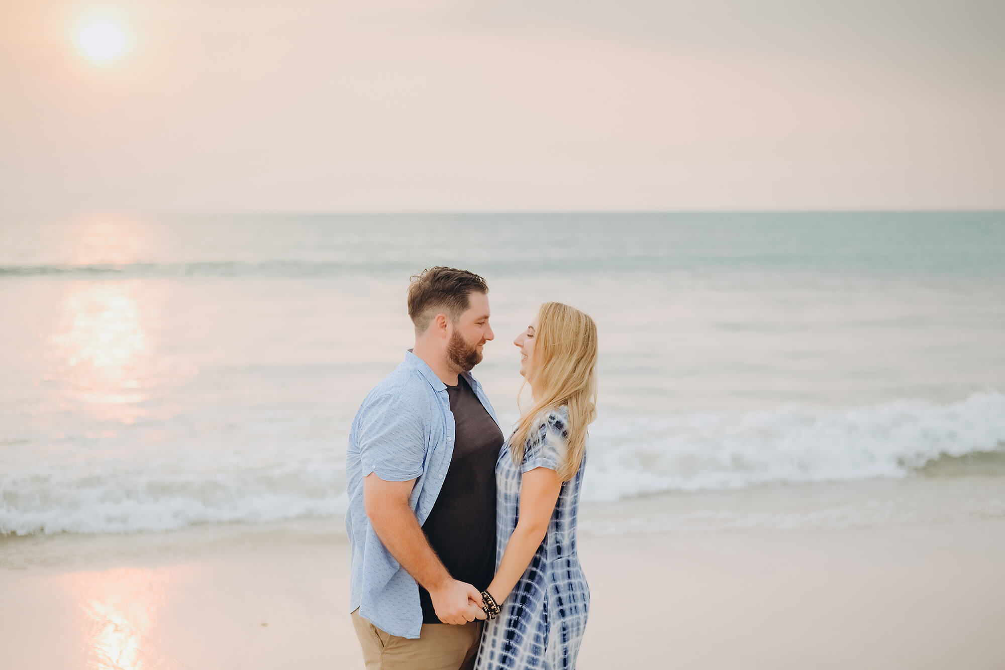 Romantic Khaolak honeymoon photoshoot