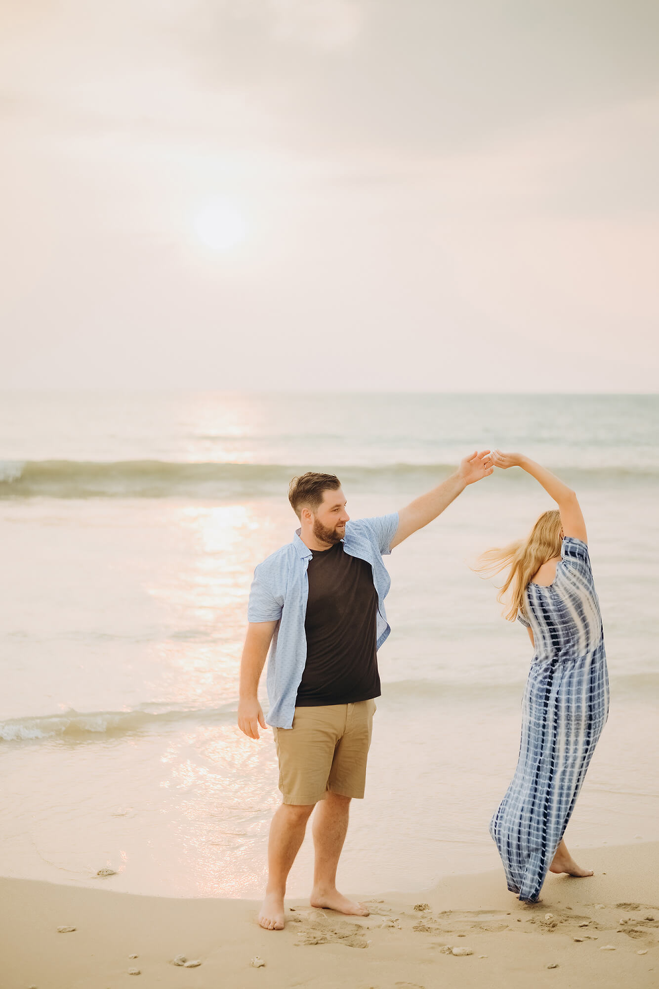 Romantic Khaolak honeymoon photoshoot