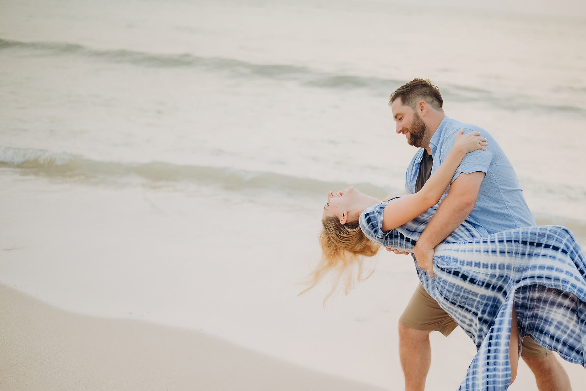 Romantic Khaolak honeymoon photoshoot