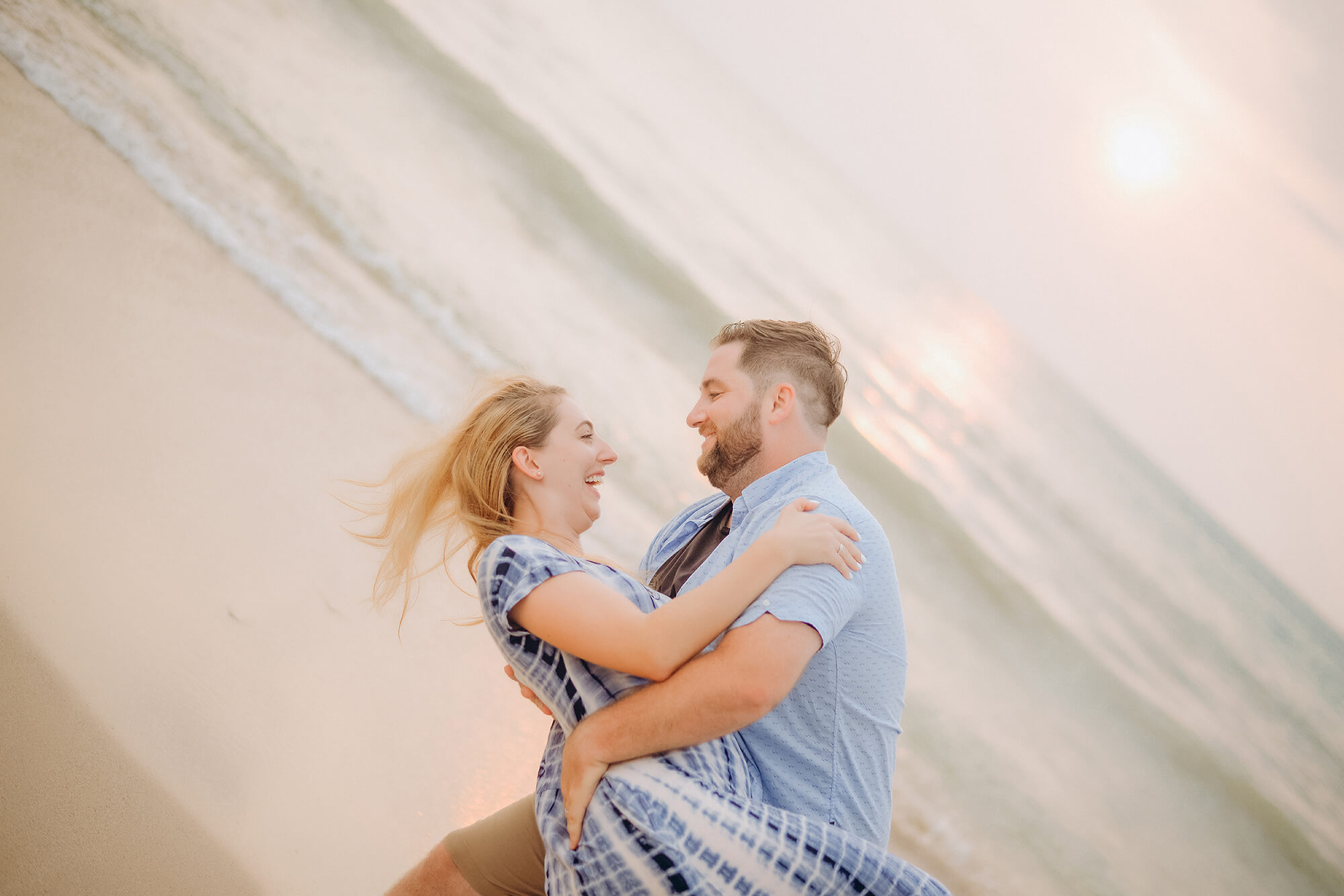 Romantic Khaolak honeymoon photoshoot