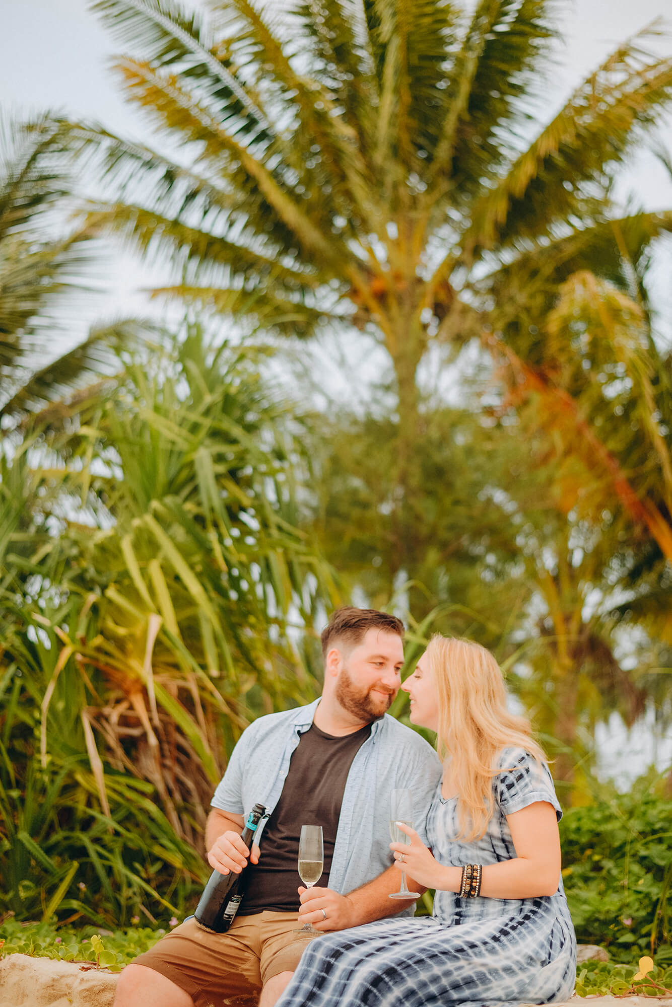 Romantic Khaolak honeymoon photoshoot