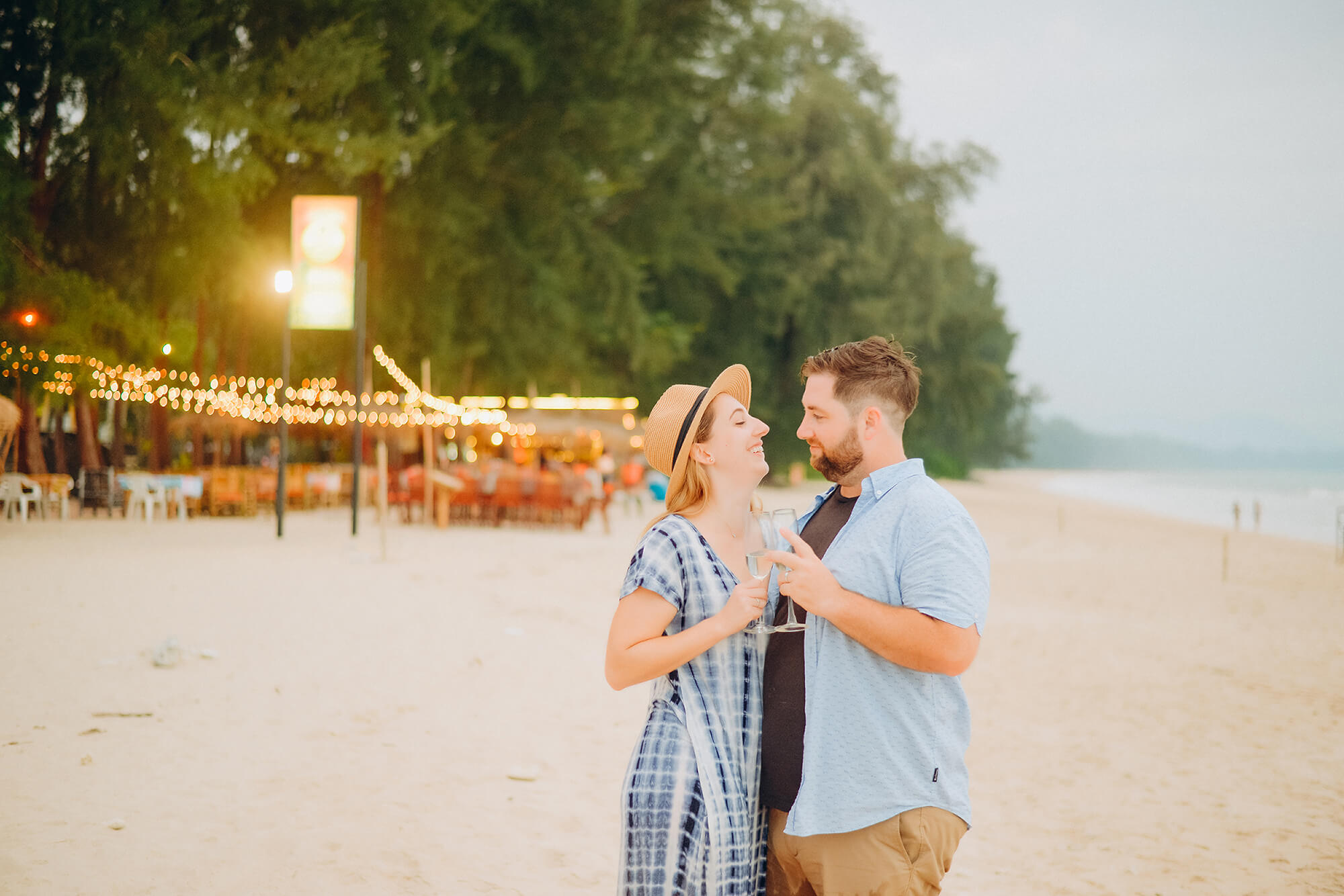 Romantic Khaolak honeymoon photoshoot