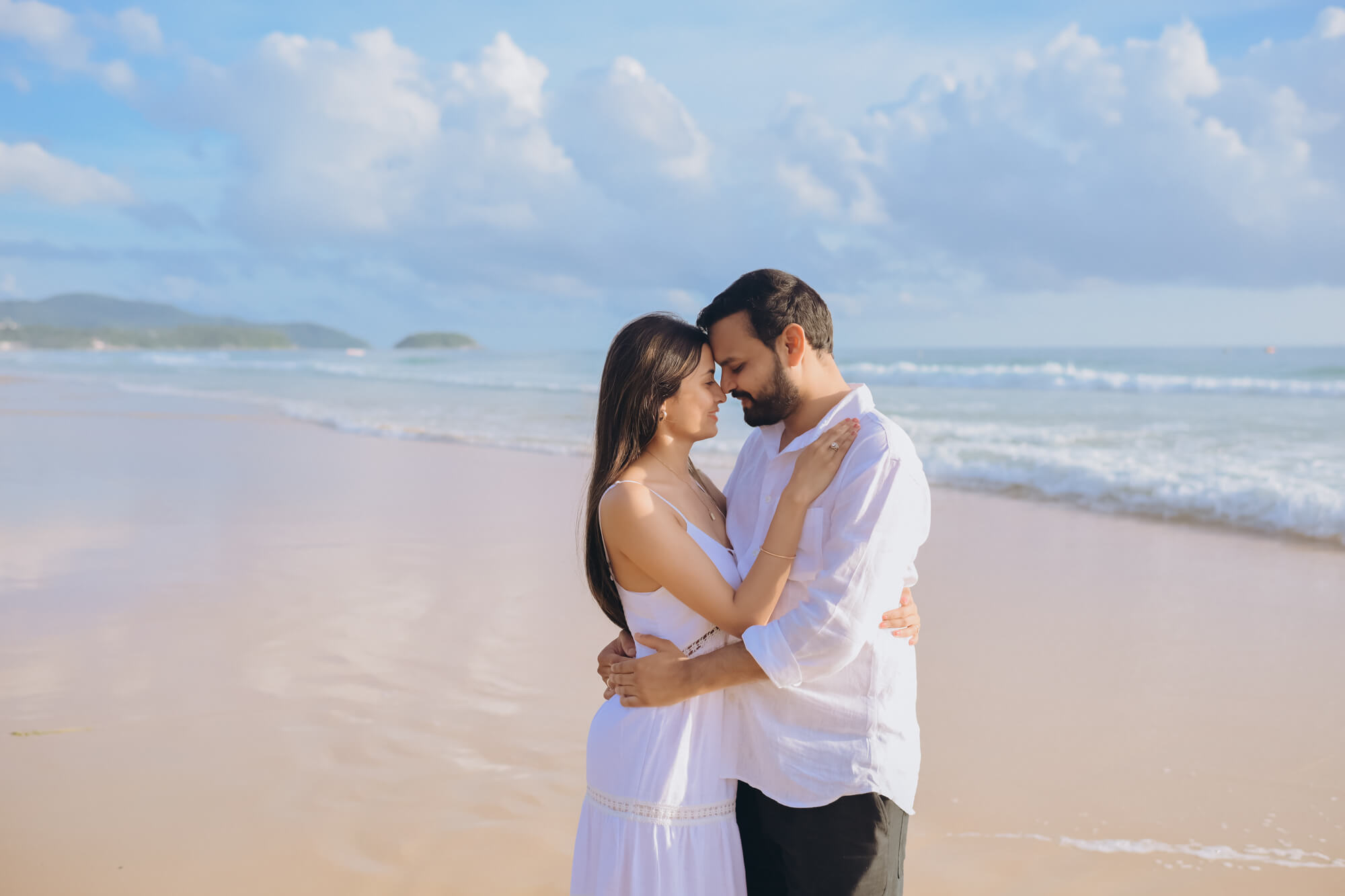 Honeymoon vacation photoshoot in Phuket