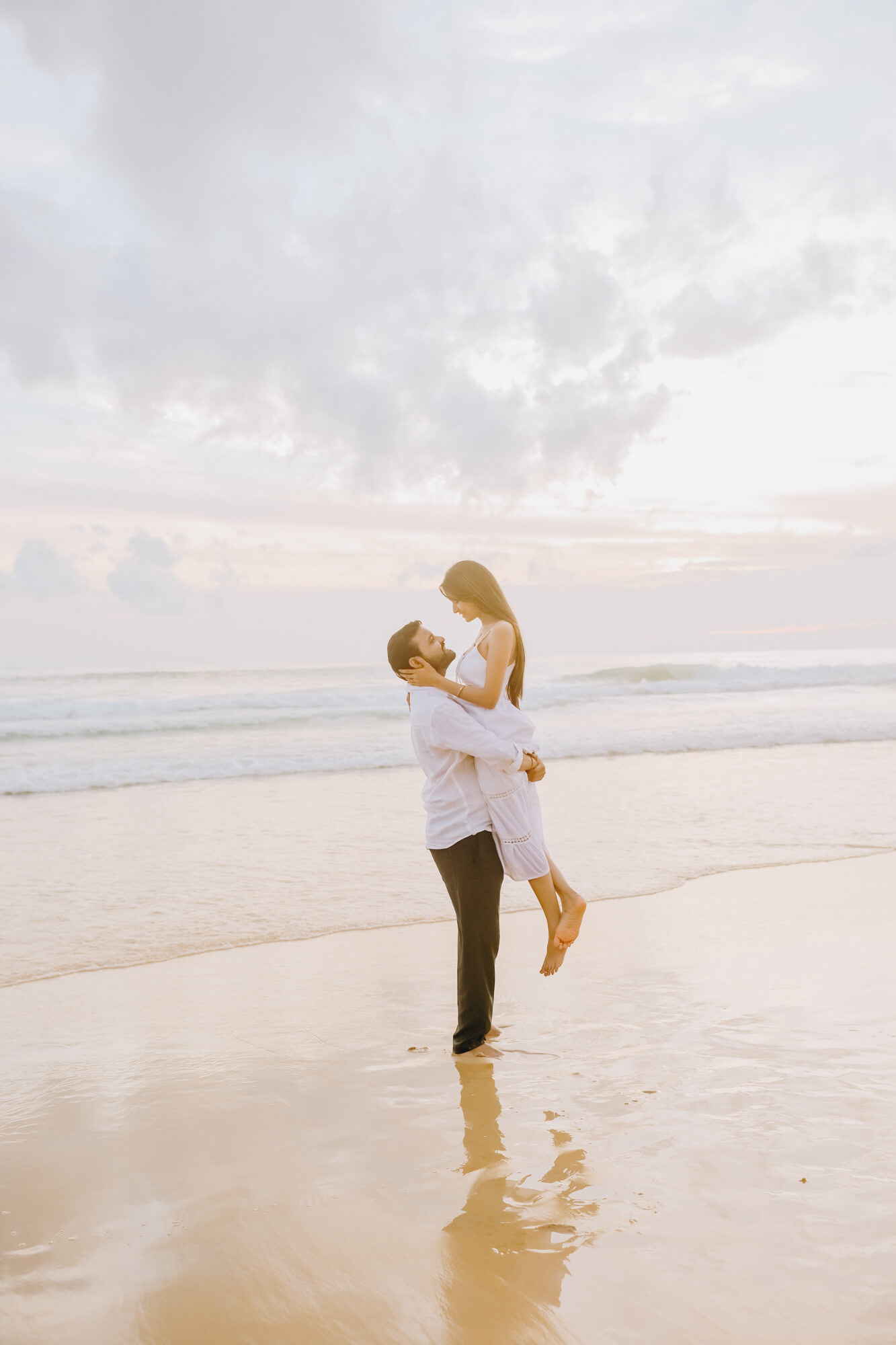 Honeymoon vacation photoshoot in Phuket